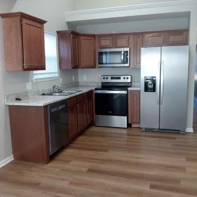 Foto del edificio - 129 SW 145th Rd