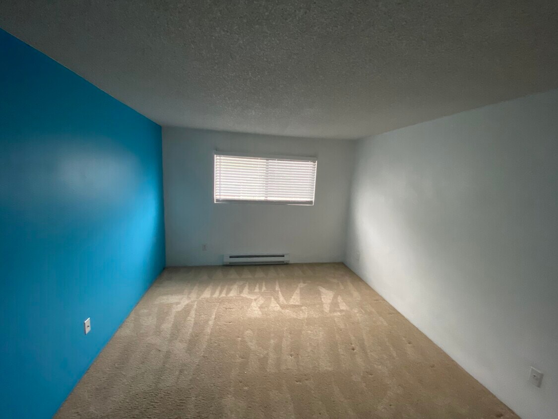 Foto principal - 2020 Grant Ave S
