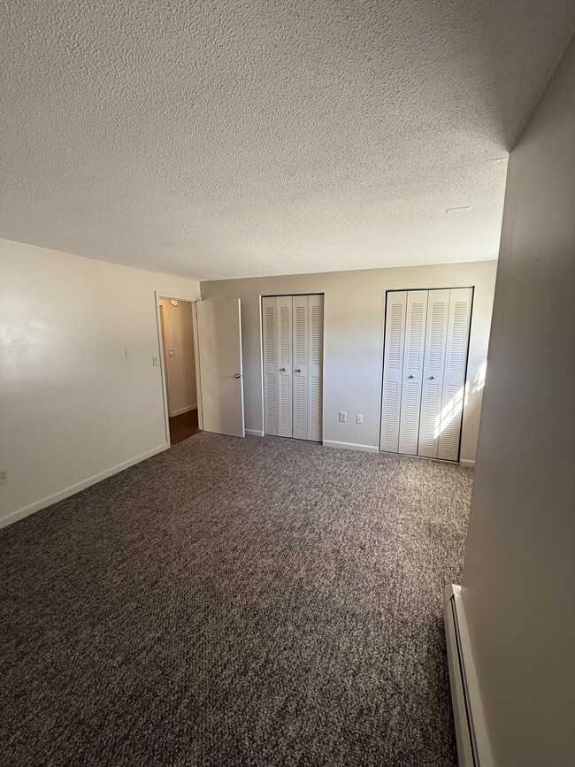 Building Photo - 131 English Village Rd