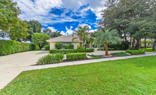 Building Photo - 13635 Staimford Dr