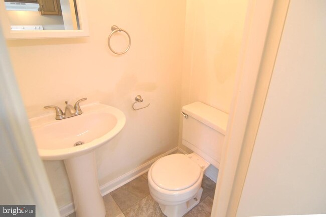 Building Photo - 22095 Spring Valley Dr
