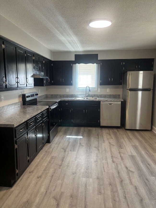 Building Photo - 3851 Dailey Rd