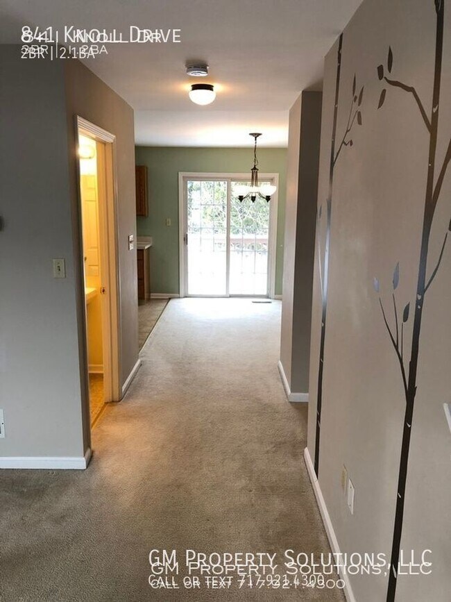 Building Photo - Charming End Townhome in Mount Joy!