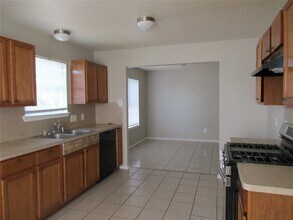 Building Photo - 12846 Colony Heath Ln