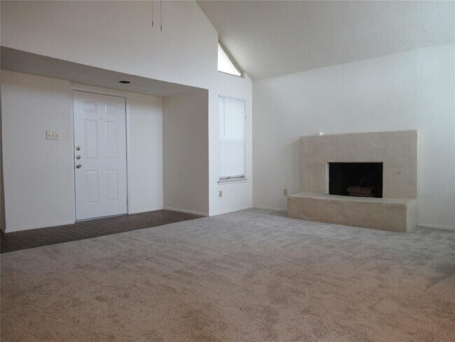 Building Photo - 6521 Fisher Rd