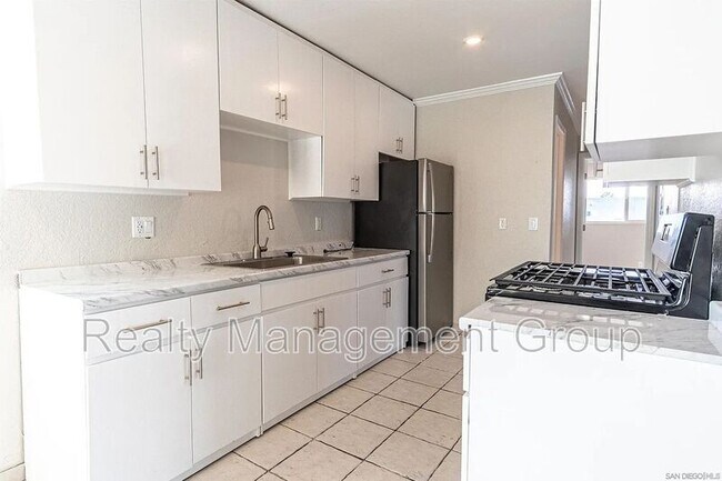 Foto del edificio - 4143 Van Dyke Ave