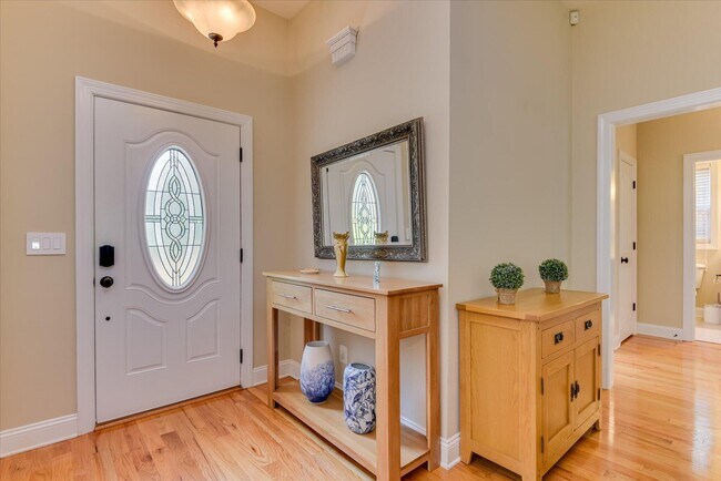 Foto del edificio - 809 Rutledge Rd SW