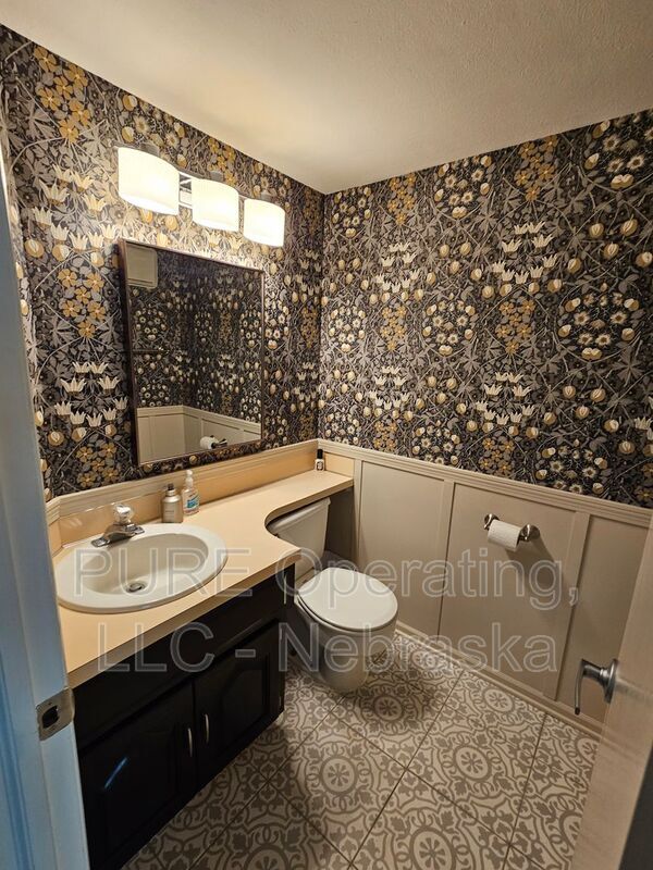 Foto del edificio - 5039 S 163rd Ave