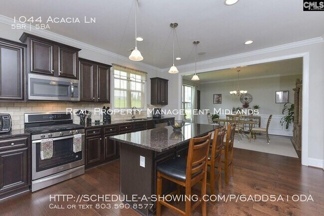 Building Photo - 1044 Acacia Ln