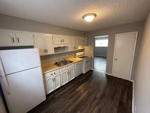 Building Photo - 1134 2nd St