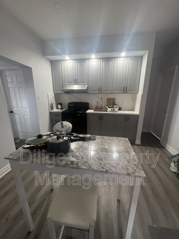 Photo du bâtiment - 219 Stewart St