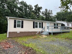 Building Photo - 1352 St Regis Dr