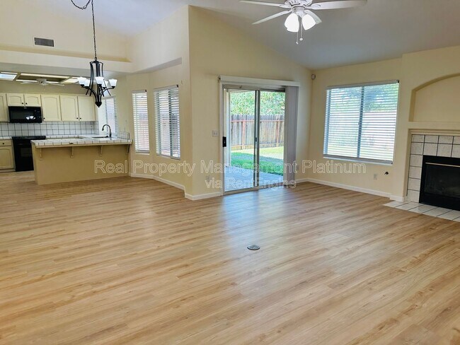 Foto del edificio - 8552 N Meridian Ave