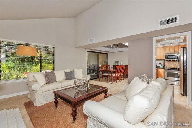 Building Photo - 10470 Ridgewater Ln
