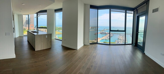 Building Photo - 211 N Harbor Dr