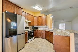 Building Photo - 420 Aloha Dr