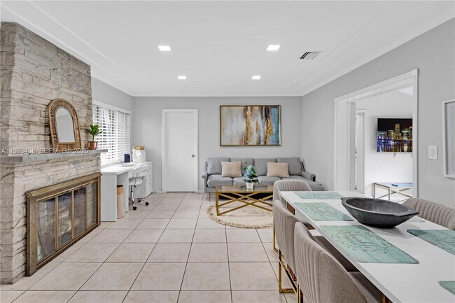 Foto del edificio - 437 NE 107th St