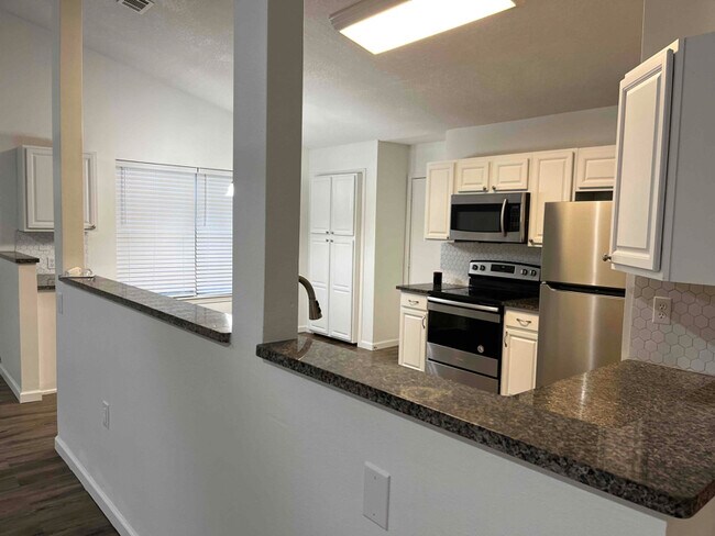 Foto del edificio - 103 Trenton Ave