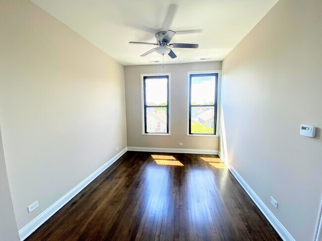 Foto del edificio - 1726 W 19th St