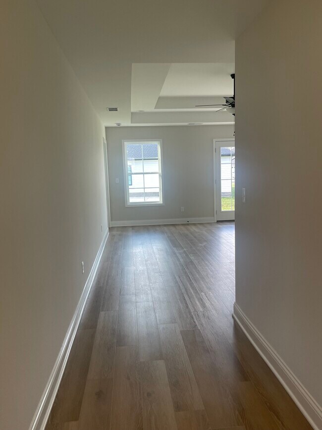Foto del edificio - 715 Alexander Way