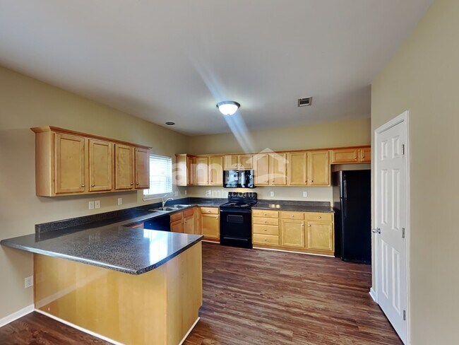 Foto del edificio - 1333 Chapmans Retreat Dr