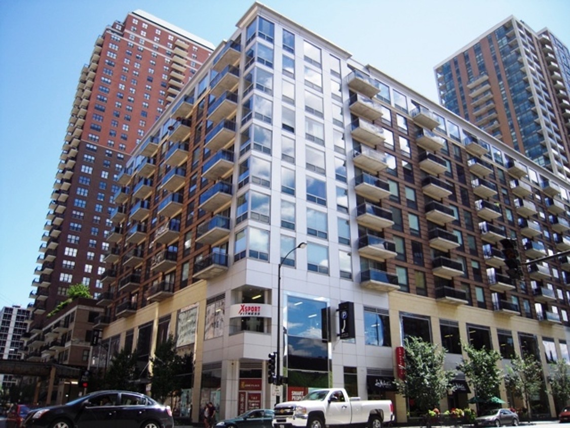 Foto principal - 1 E 8th St