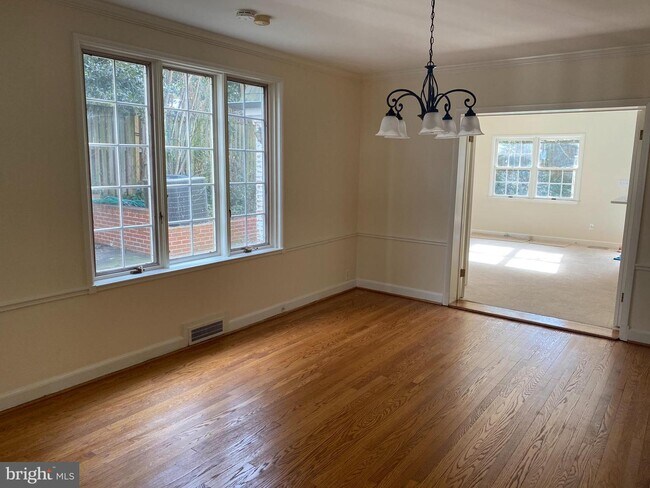Foto del edificio - 7509 Glendale Rd