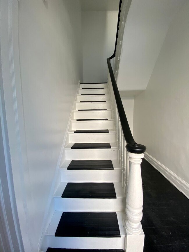 Foto del edificio - 451 Warner St