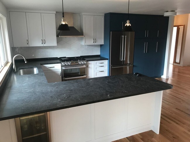 Foto del edificio - 3 br, 2 bath House - 21198 NW Wapinitia Lane