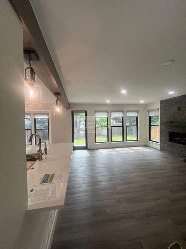 Foto del edificio - 8832 Sundrop Way