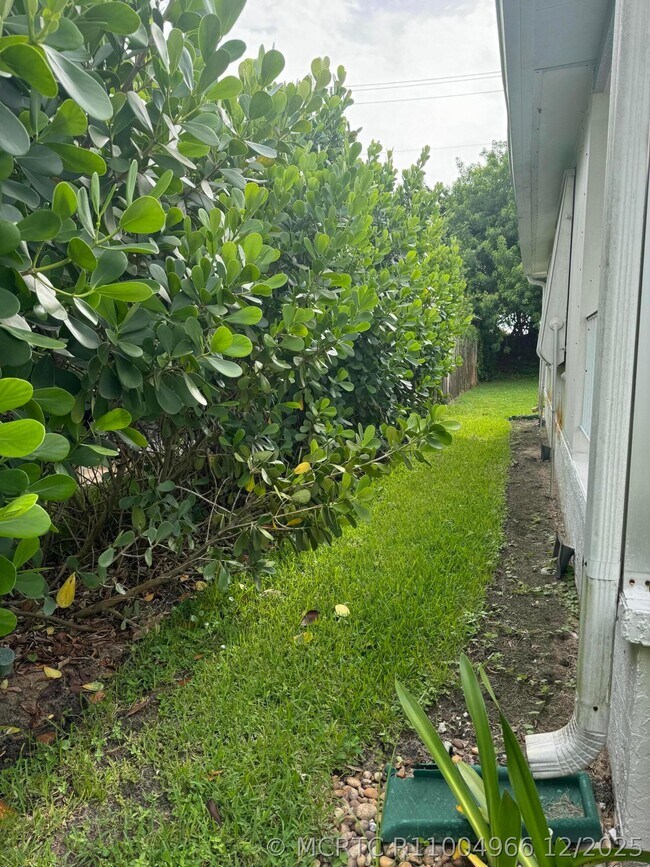 Foto del edificio - 8051 SE Homestead Ave