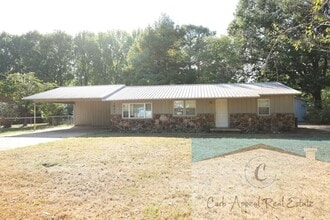 Building Photo - 1405 Pratt Cir