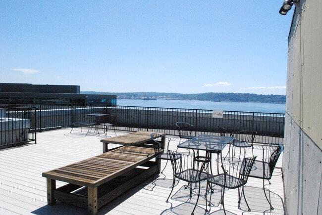 Building Photo - Belltown Condo...........