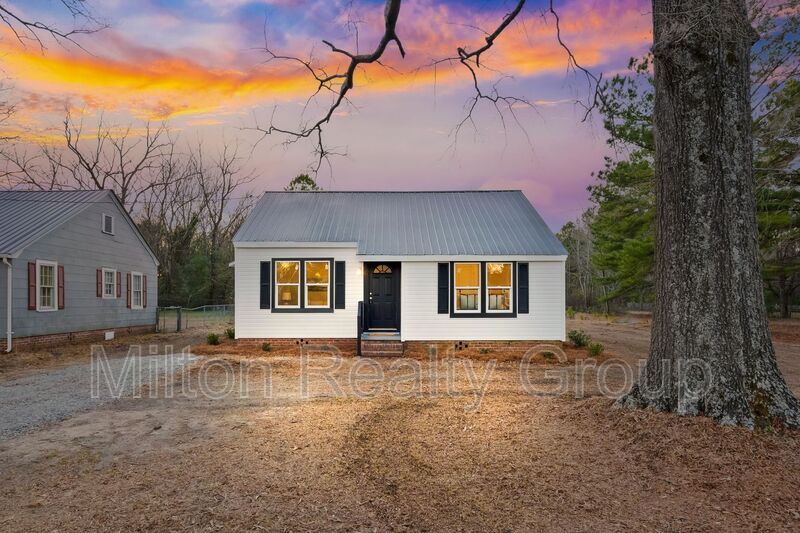 Foto principal - 1304 S 14th St