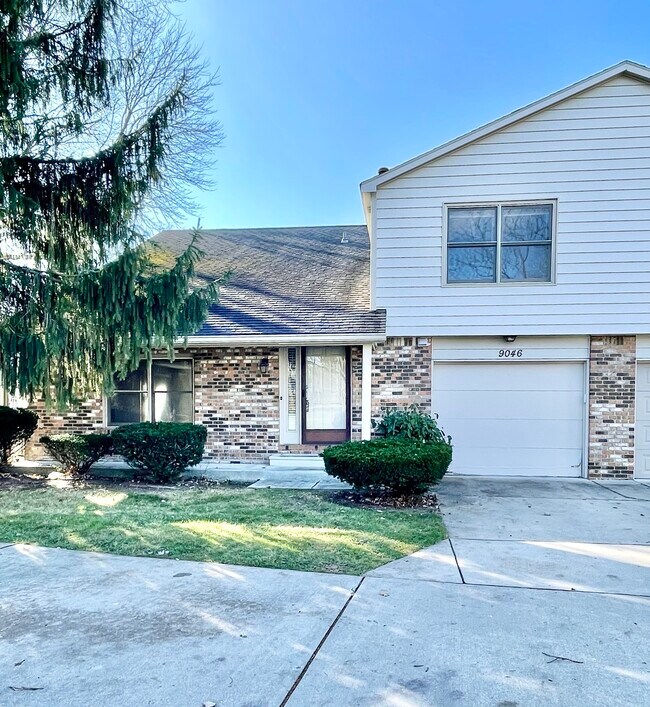 Foto del edificio - 9046 Pine Cone Way