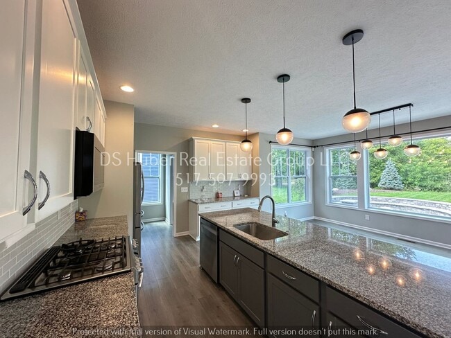 Building Photo - 2960 Medinah Dr