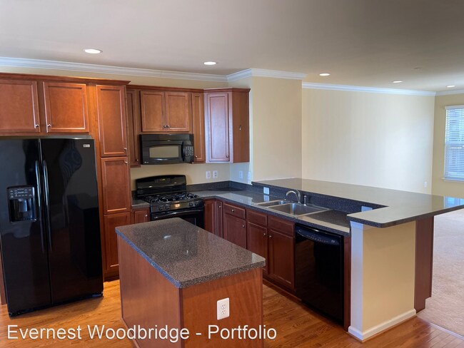 Building Photo - 3 br, 2.5 bath House - 155 Short Branch Rd