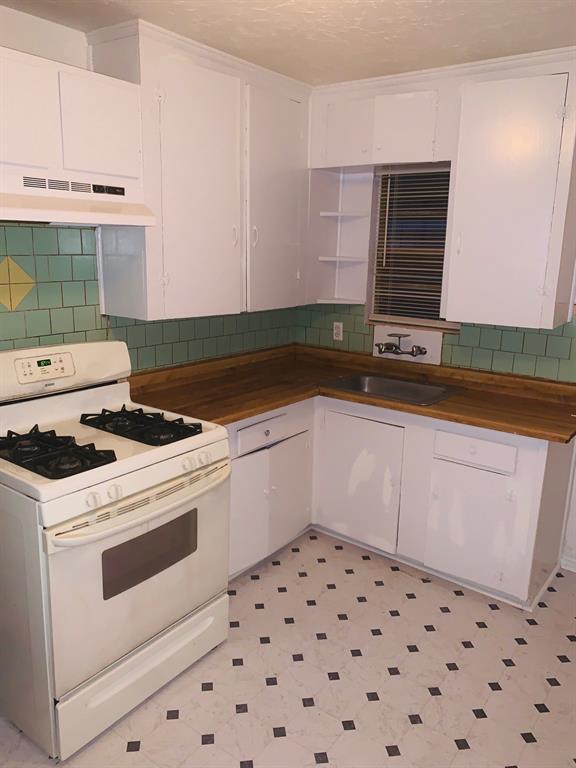 Primary Photo - 141 Avenue F