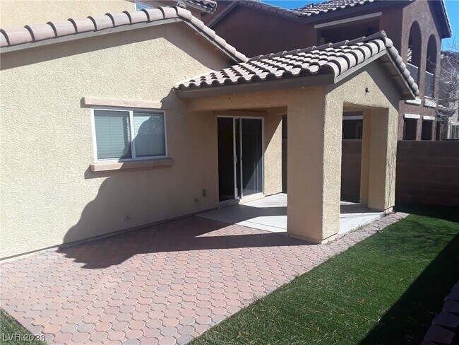Foto del edificio - 9237 Weeping Water Ave