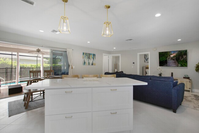 Building Photo - 27 Pebble Beach Blvd