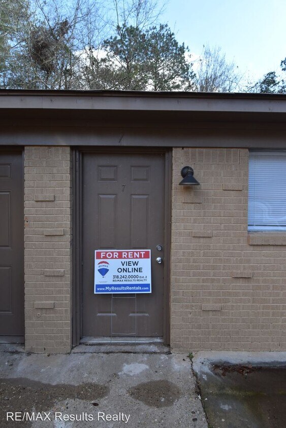 Primary Photo - 136 Jackson St