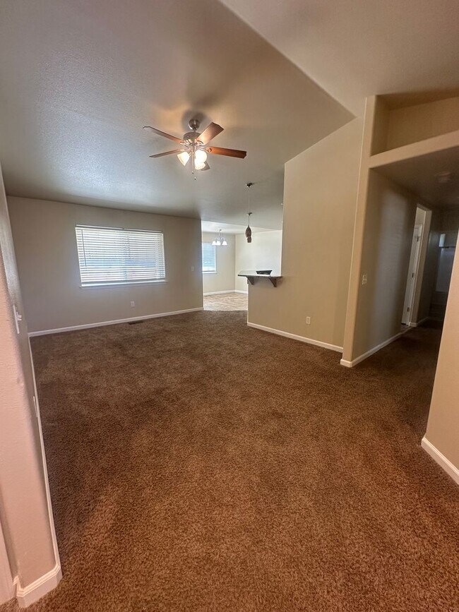 Foto del edificio - 4 Bedroom New Home