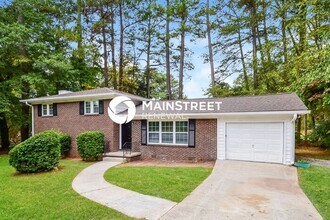 Building Photo - 2953 Cohassett Ln