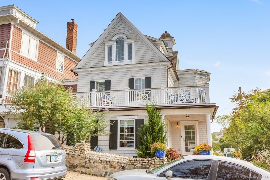 Primary Photo - 10 Yarmouth Rd