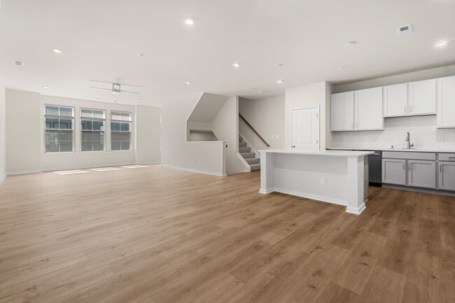 Photo - 2406 Ownby Ln Townhome