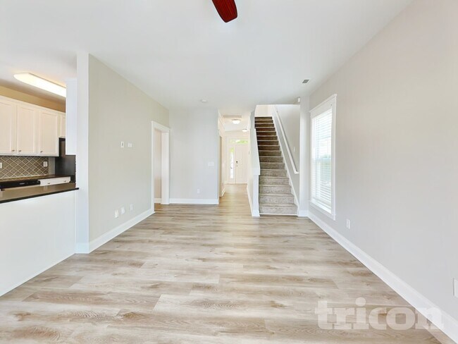 Building Photo - 13528 Swinton Rd