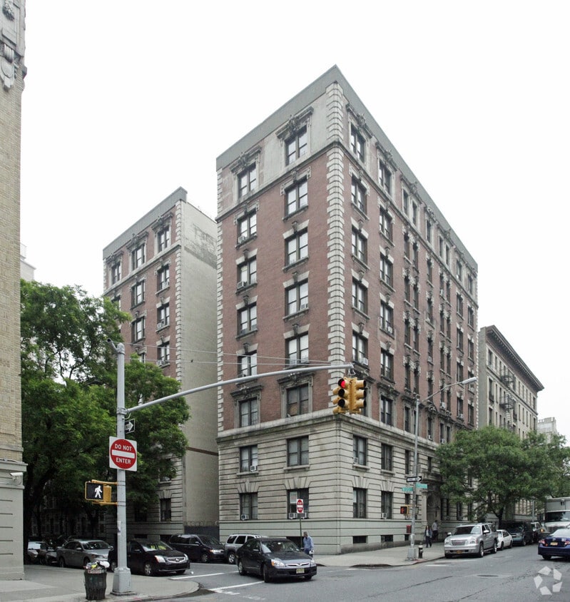 Primary Photo - 701 W 170th St