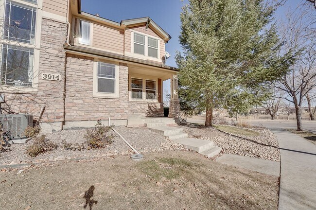 Foto del edificio - 2 bedroom, 2.5 bath townhome in Observatory Village