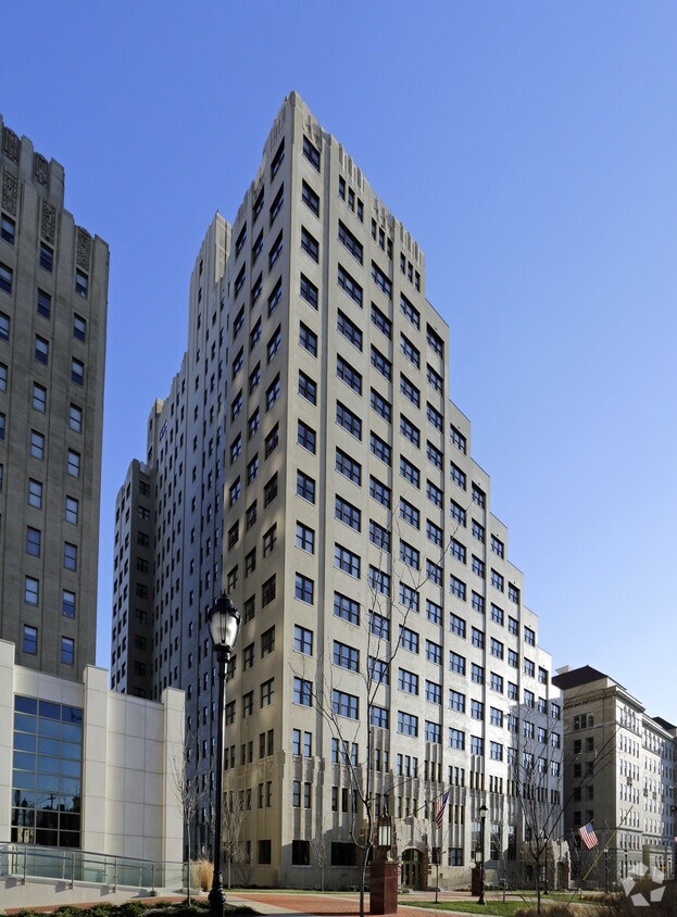 The Beacon Jersey City Apartments in Jersey City, NJ