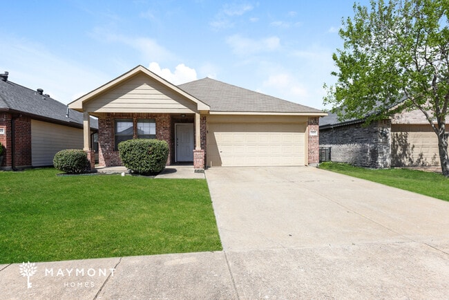 Building Photo - 3905 Saddleback Dr